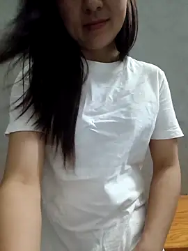 Snapshot of Vanvan68xx chatting on April 2026 03:28:01 PM Vanvan68xx online show from April 2026 03:28:01 PM