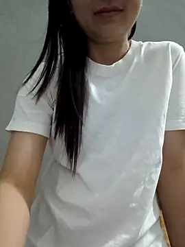 Snapshot of Vanvan68xx chatting on April 2026 09:53:02 PM Vanvan68xx online show from April 2026 09:53:02 PM