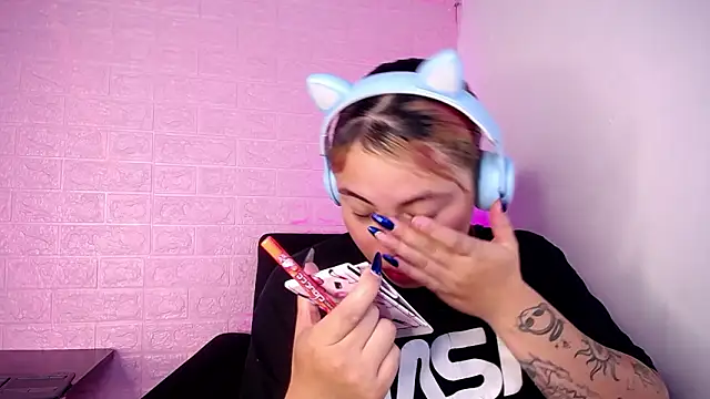 Snapshot of Dominic_Queen1126 chatting on February 2026 11:37:02 AM Dominic Queen1126 online show from February 2026 11:37:02 AM