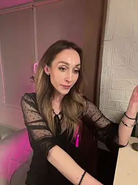 AnesaKis online show from April 2026 10:07:02 PM