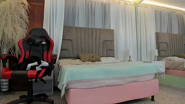 Snapshot of irvin_keyes chatting on March 2026 11:34:02 AM irvin keyes online show from March 2026 11:34:02 AM