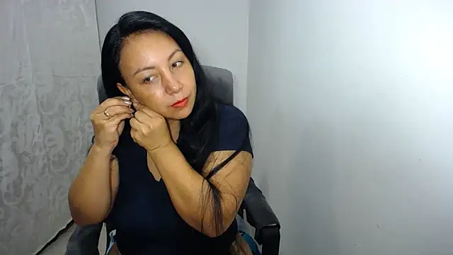 Snapshot of soyElena46 chatting on April 2026 11:36:02 AM soyElena46 online show from April 2026 11:36:02 AM