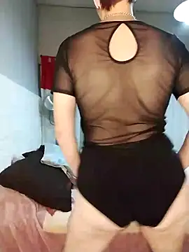 Juguetonafogosa5 online show from March 2026 11:30:02 PM