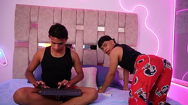 LiamJaxon online show from January 2026 03:32:01 AM