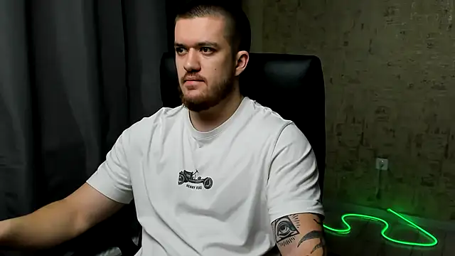 Snapshot of Well_boy chatting on January 2026 06:57:02 PM Well boy online show from January 2026 06:57:02 PM