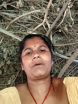 Snapshot of Hot_di97 chatting on July 2026 06:15:01 AM Hot di97 online show from July 2026 06:15:01 AM