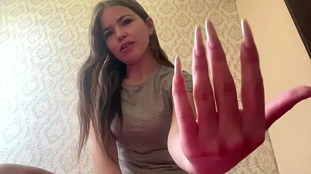 urBabyyyGirl online show from April 2026 08:57:01 AM