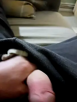 Snapshot of Hertsguy1984 chatting on February 2026 12:31:01 AM Hertsguy1984 online show from February 2026 12:31:01 AM