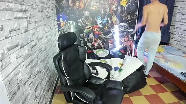 Snapshot of felipe_colinss chatting on January 2026 01:22:02 AM felipe colinss online show from January 2026 01:22:02 AM