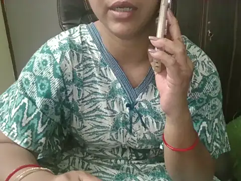 Snapshot of Adaa7 chatting on April 2026 08:04:02 PM Adaa7 online show from April 2026 08:04:02 PM