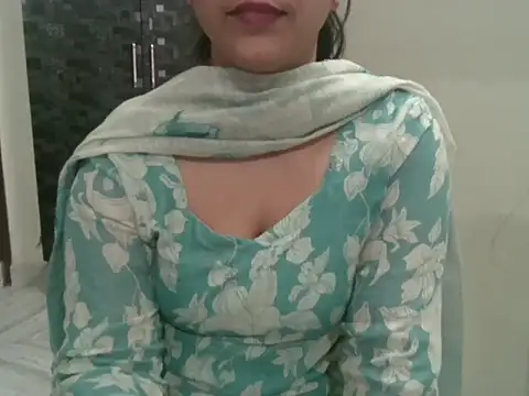 Snapshot of Adaa7 chatting on May 2026 09:58:02 AM Adaa7 online show from May 2026 09:58:02 AM