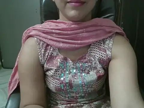 Snapshot of Adaa7 chatting on May 2026 03:19:02 PM Adaa7 online show from May 2026 03:19:02 PM