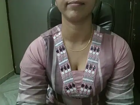 Snapshot of Adaa7 chatting on May 2026 09:05:01 AM Adaa7 online show from May 2026 09:05:01 AM