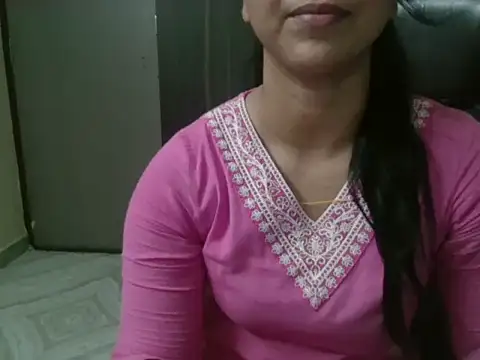 Snapshot of Adaa7 chatting on May 2026 04:04:01 PM Adaa7 online show from May 2026 04:04:01 PM