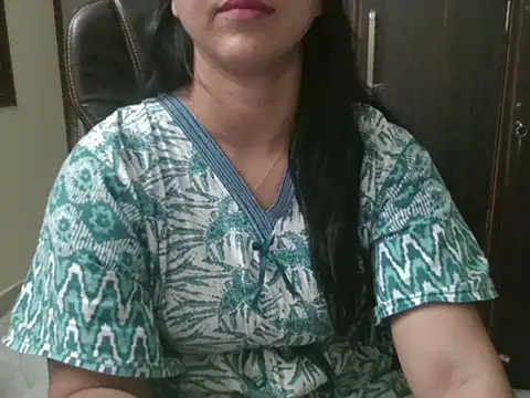 Snapshot of Adaa7 chatting on May 2026 10:00:02 AM Adaa7 online show from May 2026 10:00:02 AM