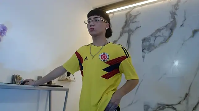 XanderGrey8 online show from March 2026 07:18:02 PM