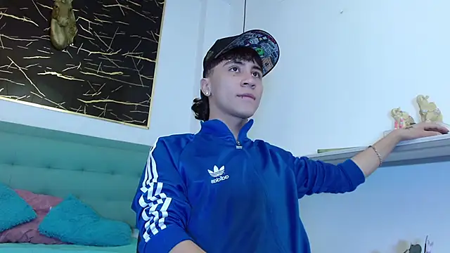 XanderGrey8 online show from March 2026 12:41:01 PM