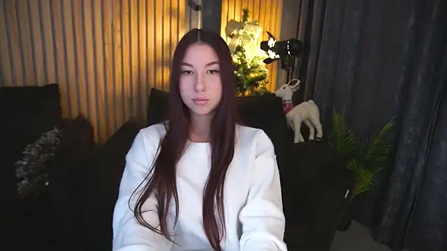 Snapshot of LeilaCrosss chatting on January 2026 02:11:01 PM LeilaCrosss online show from January 2026 02:11:01 PM