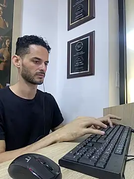 gatoquiles online show from February 2026 05:50:01 PM