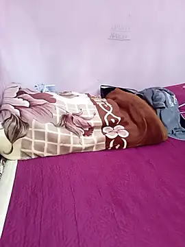 Phoebe-e online show from March 2026 10:44:01 PM