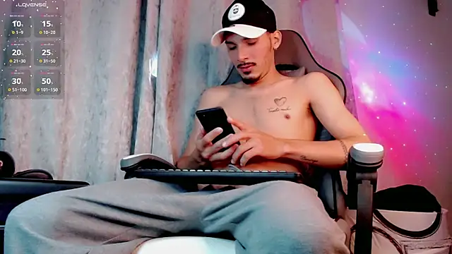Snapshot of Yankees_xxx chatting on June 2026 01:01:02 PM Yankees xxx online show from June 2026 01:01:02 PM