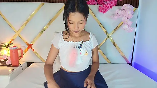 Snapshot of Real_virgin_Pussy chatting on June 2026 06:56:01 PM Real virgin Pussy online show from June 2026 06:56:01 PM