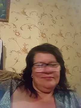 NysiOlsen online show from June 2026 10:13:02 PM