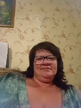 NysiOlsen online show from June 2026 09:41:02 PM