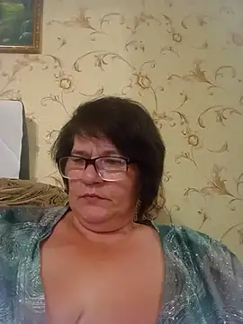NysiOlsen online show from July 2026 04:46:02 PM