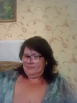 NysiOlsen online show from July 2026 03:38:02 PM