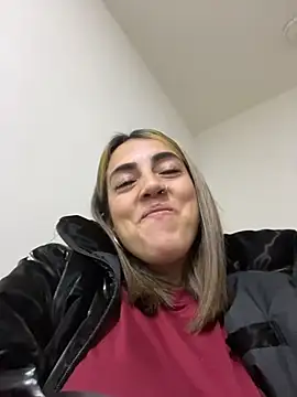 Paulinaa bella online show from February 2026 04:47:02 PM