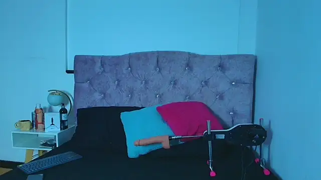 Ethan Briggs  online show from February 2026 03:46:02 AM