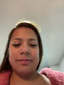 Pretty  Milf online show from April 2026 09:45:01 AM