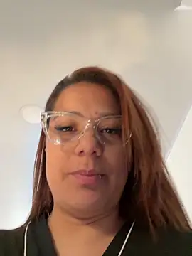 Pretty  Milf online show from May 2026 12:35:01 PM