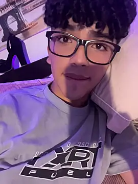 Nick Twink online show from February 2026 02:53:01 AM