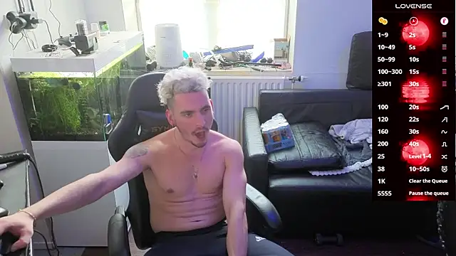 Rayzel White online show from February 2026 12:34:01 PM