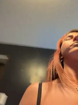 Snapshot of tastemecaroline chatting on March 2026 07:38:01 PM tastemecaroline online show from March 2026 07:38:01 PM