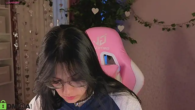 Leslie Wholsh online show from March 2026 12:59:02 AM