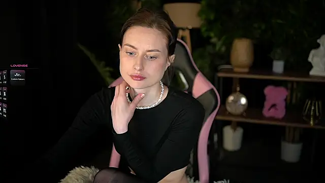 baby luna xo online show from February 2026 09:43:01 AM