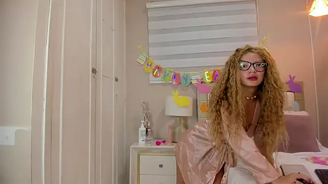 isabela  x online show from April 2026 11:33:02 AM