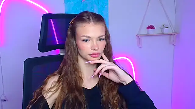 Lina Loveuu online show from March 2026 12:22:01 PM