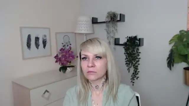 Noirflirty online show from January 2026 07:01:01 AM