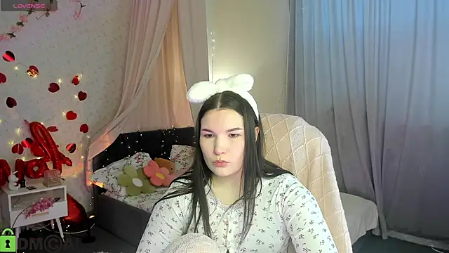 Snapshot of Mira_Silk chatting on February 2026 03:51:02 AM Mira Silk online show from February 2026 03:51:02 AM