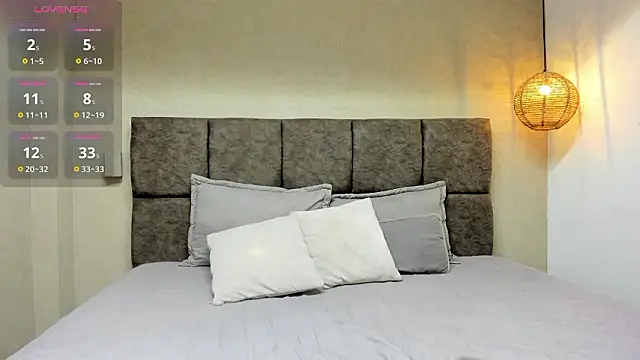 Snapshot of ema__cute chatting on January 2026 12:11:01 PM ema cute online show from January 2026 12:11:01 PM