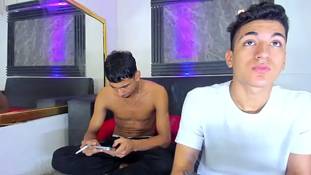 ALEX KEITH26 online show from March 2026 07:17:02 PM