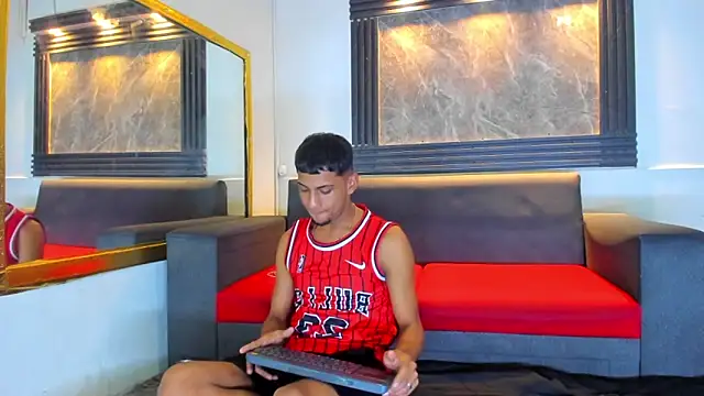 ALEX KEITH26 online show from March 2026 07:41:02 PM