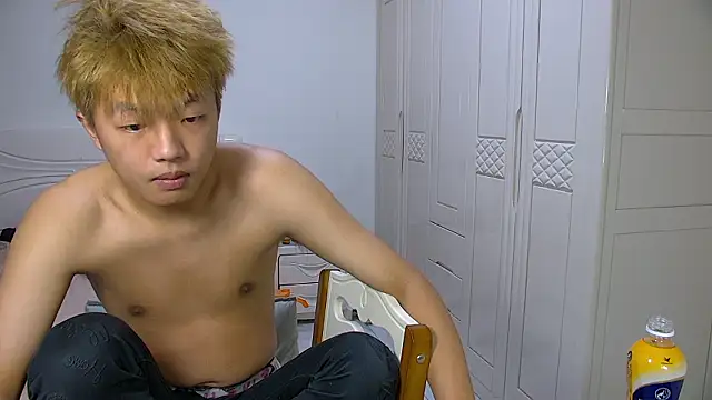 Chocolates-001 online show from February 2026 05:14:02 AM