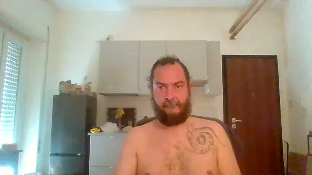 Snapshot of ulysses85 chatting on June 2026 12:29:02 PM ulysses85 online show from June 2026 12:29:02 PM