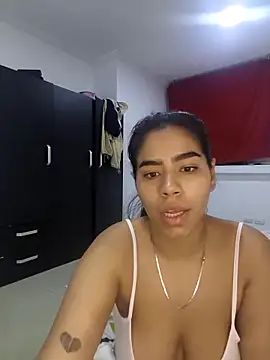 Snapshot of halixstoner chatting on February 2026 12:37:01 AM halixstoner online show from February 2026 12:37:01 AM