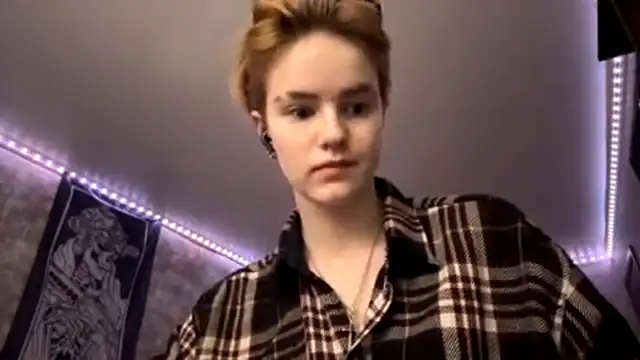 Snapshot of CutieGoga chatting on January 2026 01:26:02 PM CutieGoga online show from January 2026 01:26:02 PM